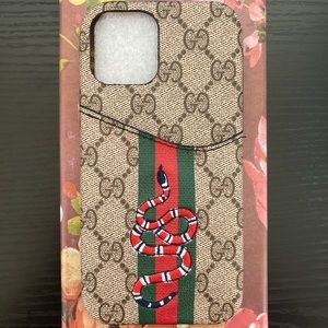 iPhone case 12 and 12PRO box included.